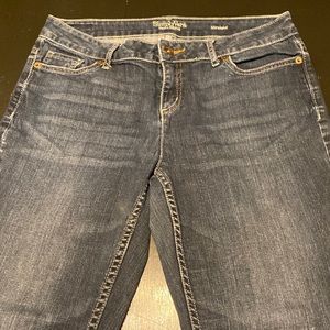 VERA WANG SIZE 8 JEANS
